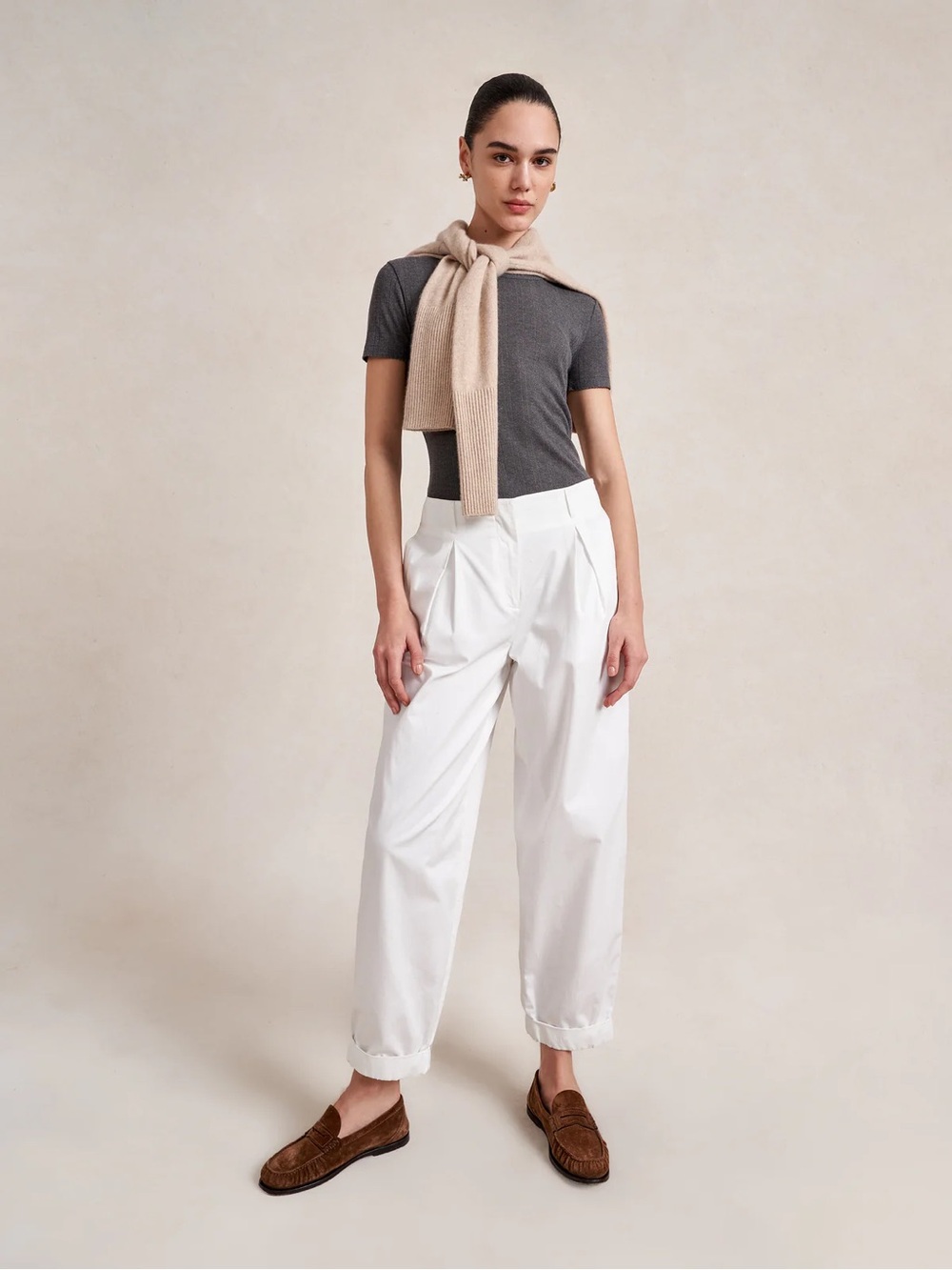 La Ligne Conrad White Pleated High-Rise Trousers - Picture 2 of 3